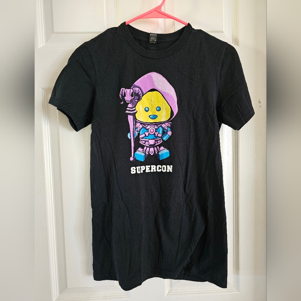 Supercon graphic tee